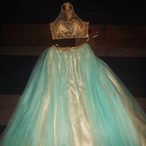 Prom dress